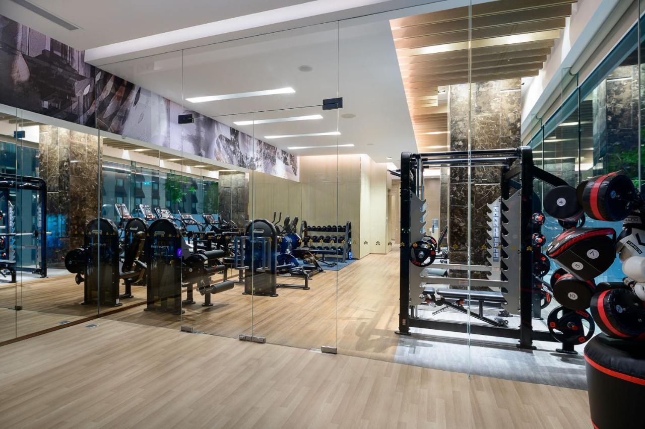 Hotel Nikko Bangkok Buitenkant foto The gym at the Ritz-Carlton, DIFC